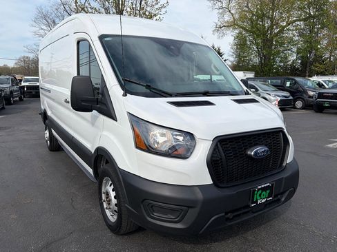 Used 2024 Ford Transit 250 148 Medium Roof Extended AWD image 4