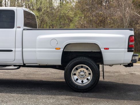 Used 2001 Dodge Ram 3500 Truck 4x4 Quad Cab image 12