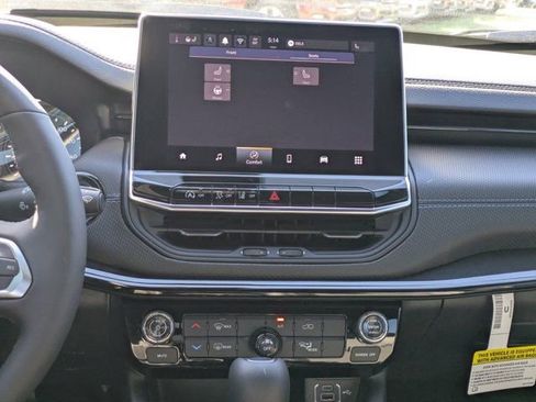 New 2026 Jeep Compass Latitude image 16