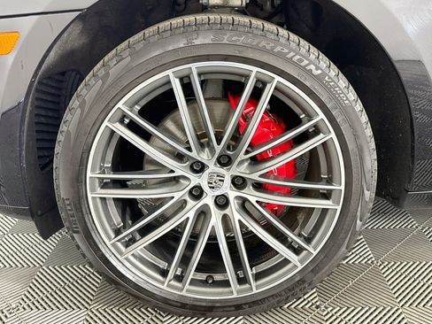 Used 2023 Porsche Macan S AWD/4WD image 64