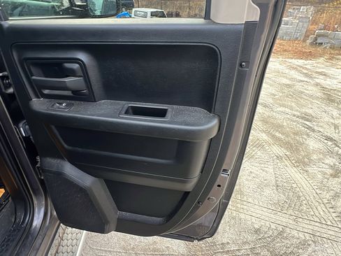 Used 2018 RAM 1500 Express w/ Express Value Package image 19