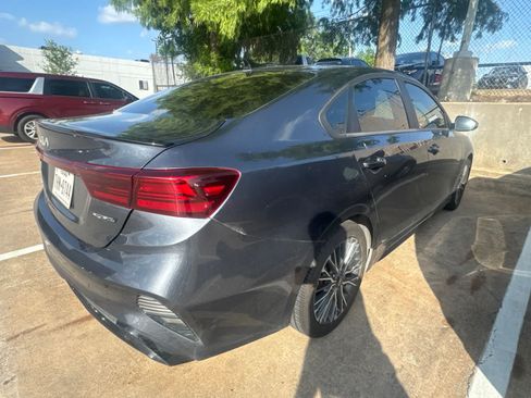 Used 2023 Kia Forte GT-Line FWD image 3