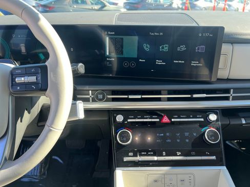 Used 2025 Hyundai Santa Fe SEL image 21