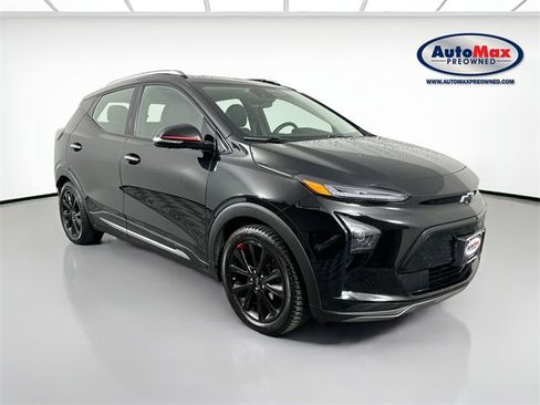 Used 2023 Chevrolet Bolt EUV Premier w/ Sun & Sound Package image 1