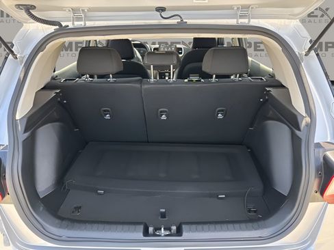 Used 2025 Hyundai Venue SEL FWD image 27