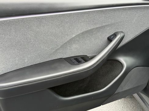 Used 2024 Tesla Model 3 Long Range RWD image 17