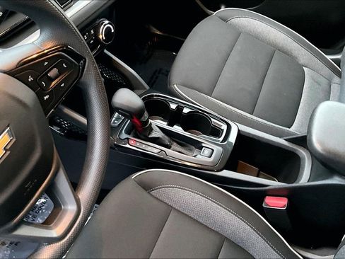 Used 2025 Chevrolet TrailBlazer LT image 15