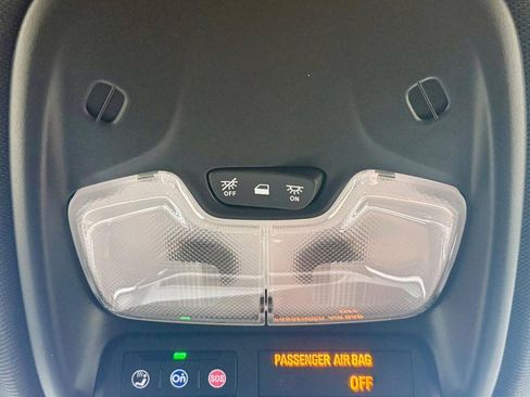 New 2026 GMC Canyon AT4 w/ AT4 Premium Package image 30