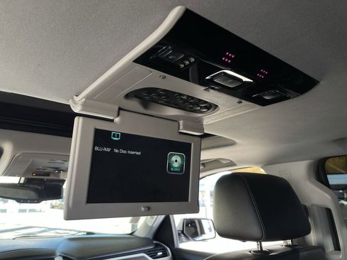 Used 2018 GMC Yukon SLT w/ Open Road Package image 37