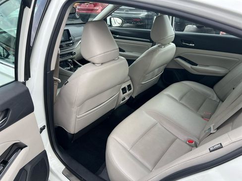 Used 2020 Nissan Altima 2.0 Platinum image 14