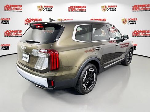 Certified 2023 Kia Telluride S AWD/4WD image 16