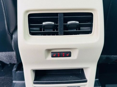 Used 2018 Ford Edge Titanium w/ Equipment Group 301A image 14