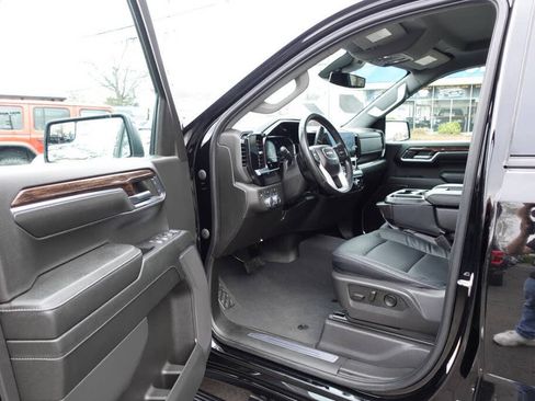 Used 2024 GMC Sierra 1500 Elevation AWD/4WD image 13