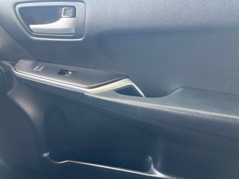 Used 2015 Toyota Camry LE FWD image 21