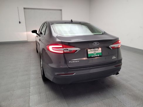 Used 2019 Ford Fusion SE image 6