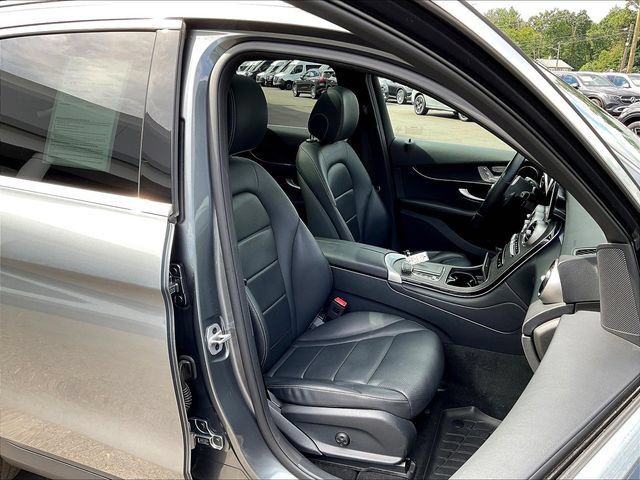Certified 2022 Mercedes-Benz GLC 300 4MATIC image 31