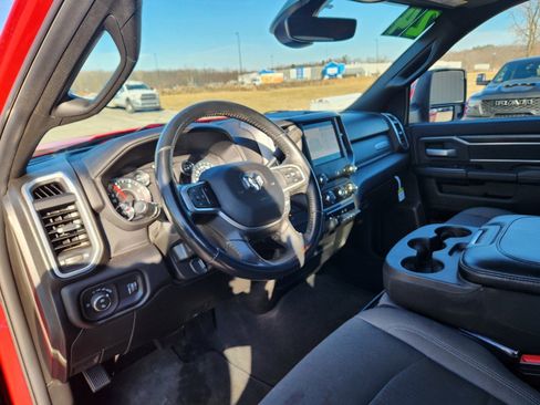 Used 2024 RAM 3500 Big Horn image 11