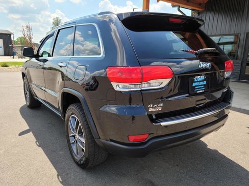 Used 2017 Jeep Grand Cherokee Limited AWD/4WD image 7