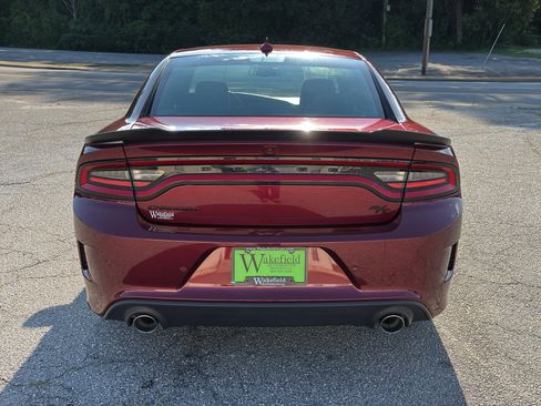 Used 2022 Dodge Charger R/T w/ Plus Group RWD image 7