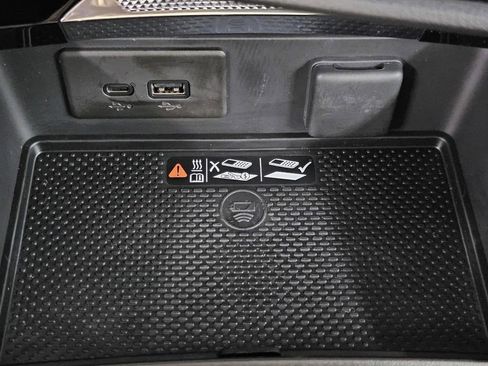 Used 2025 Buick Envision Sport Touring AWD/4WD image 23
