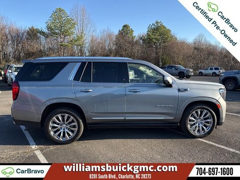 Used 2023 GMC Yukon Denali w/ Denali Reserve Package image 9