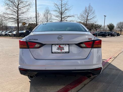 Used 2025 Nissan Altima 2.5 SR image 8