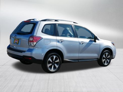 Used 2018 Subaru Forester 2.5i w/ Alloy Wheel Package AWD/4WD image 7