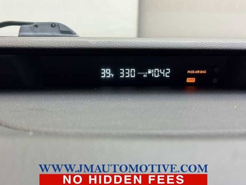 Used 2013 Subaru Legacy 3.6R Limited image 24