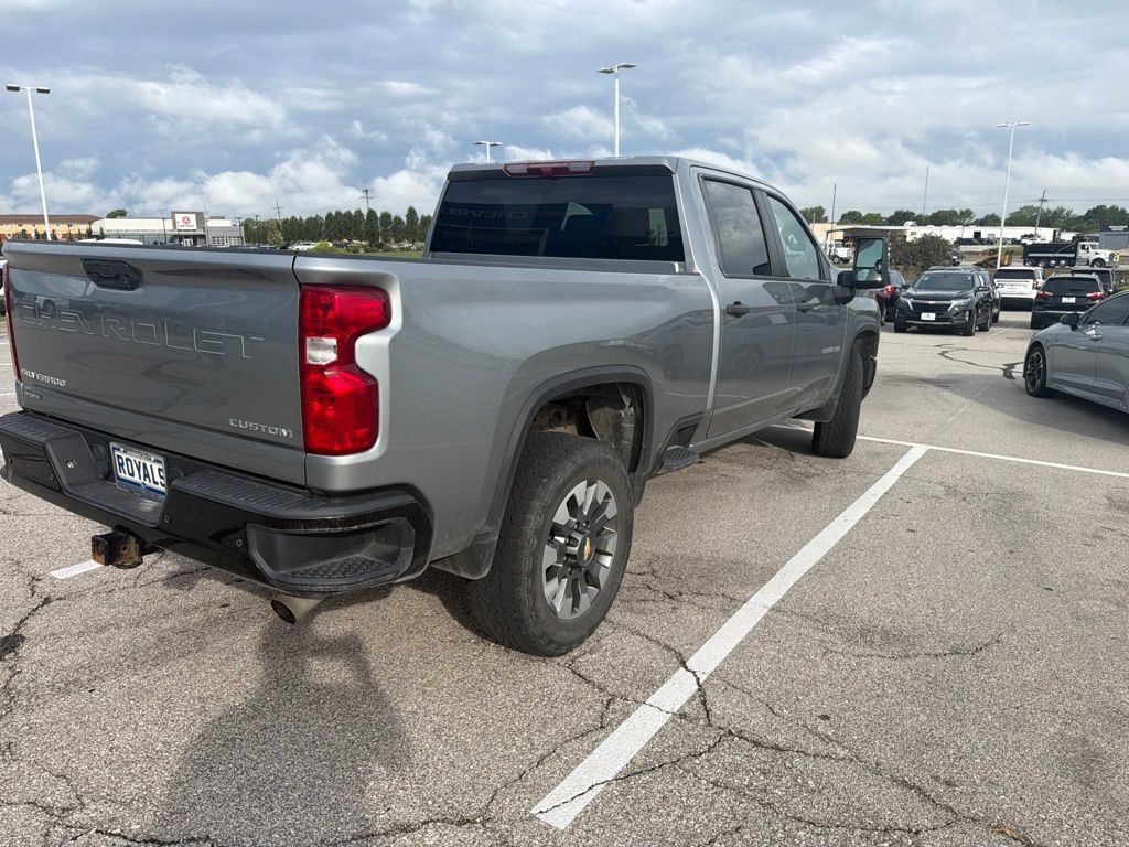 Used 2024 Chevrolet Silverado 2500 Custom w/ Custom Value Package AWD/4WD image 4