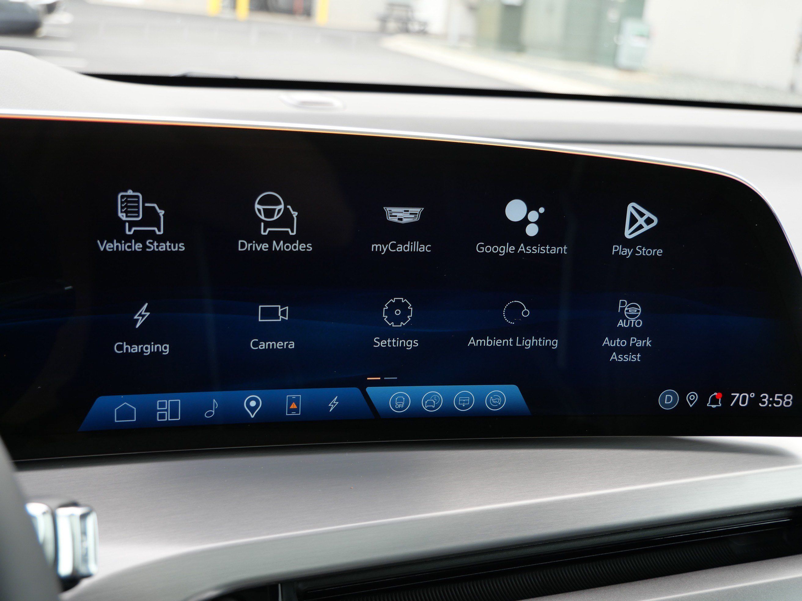 Certified 2026 Cadillac Vistiq Sport w/ LPO, Floor Liner Package AWD/4WD image 22