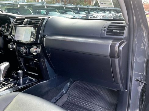 Used 2024 Toyota 4Runner TRD Off-Road Premium image 15