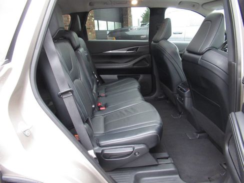 Used 2023 INFINITI QX60 Luxe image 8