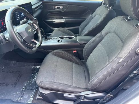 Used 2024 Ford Mustang Coupe RWD image 11