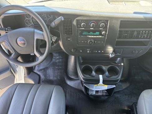 New 2025 GMC Savana 2500 w/ Driver Convenience Package image 27