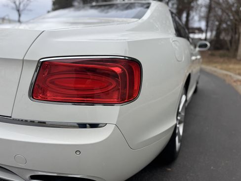 Used 2016 Bentley Flying Spur V8 image 36