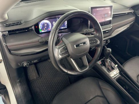 Used 2022 Jeep Compass Trailhawk w/ Trailhawk Elite Group image 4