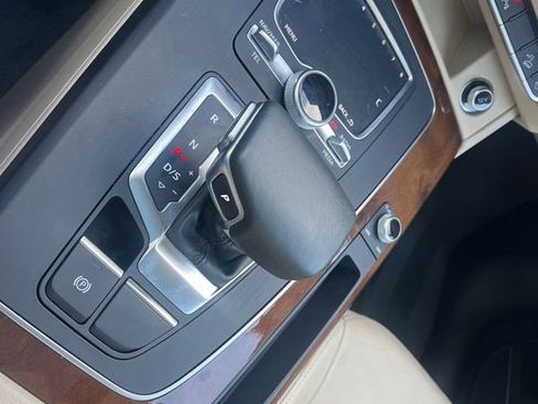 Used 2018 Audi Q5 2.0T Premium Plus AWD/4WD image 25