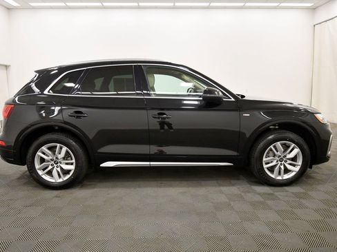 Used 2023 Audi Q5 2.0T Premium w/ Convenience Package AWD/4WD image 9