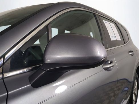 Used 2019 Hyundai Santa Fe SE image 12