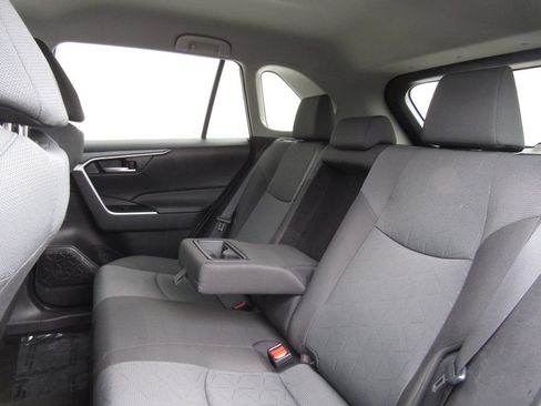 Certified 2025 Toyota RAV4 XLE AWD/4WD image 17