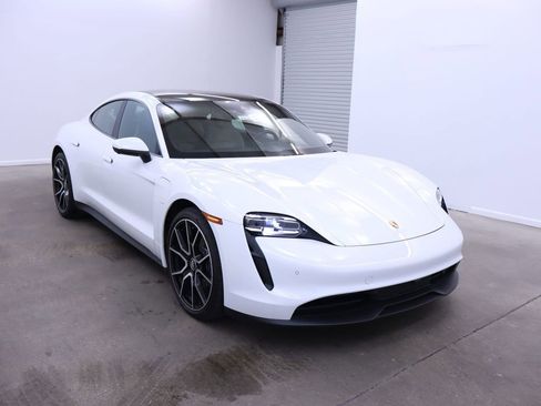 New 2024 Porsche Taycan image 7