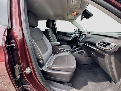 Used 2022 Chevrolet TrailBlazer LT w/ Convenience Package FWD image 26