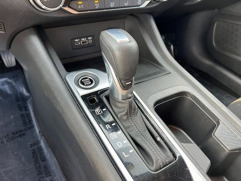 Used 2022 Nissan Sentra SV w/ Trunk Package image 20