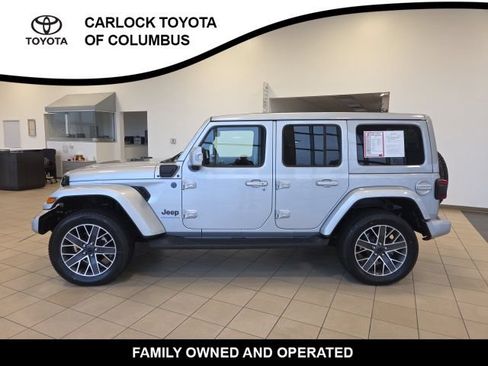 Used 2024 Jeep Wrangler High Altitude AWD/4WD image 3