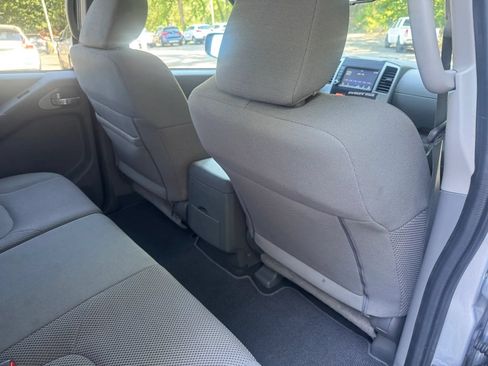 Used 2020 Nissan Frontier SV RWD image 23