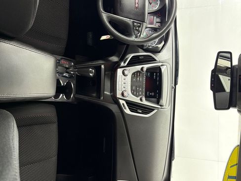 Used 2017 GMC Terrain SLE FWD image 24