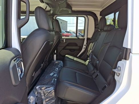 New 2026 Jeep Gladiator Mojave AWD/4WD image 6
