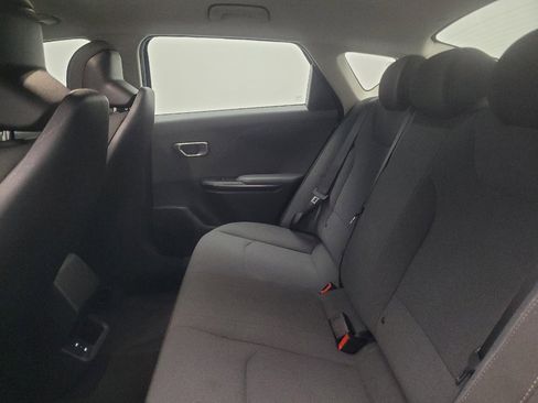 Used 2025 Kia K4 FWD image 18