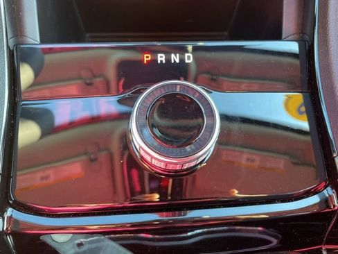 Used 2023 Jeep Grand Cherokee Laredo image 25