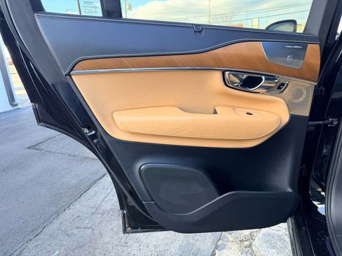 Used 2016 Volvo XC90 T6 image 26